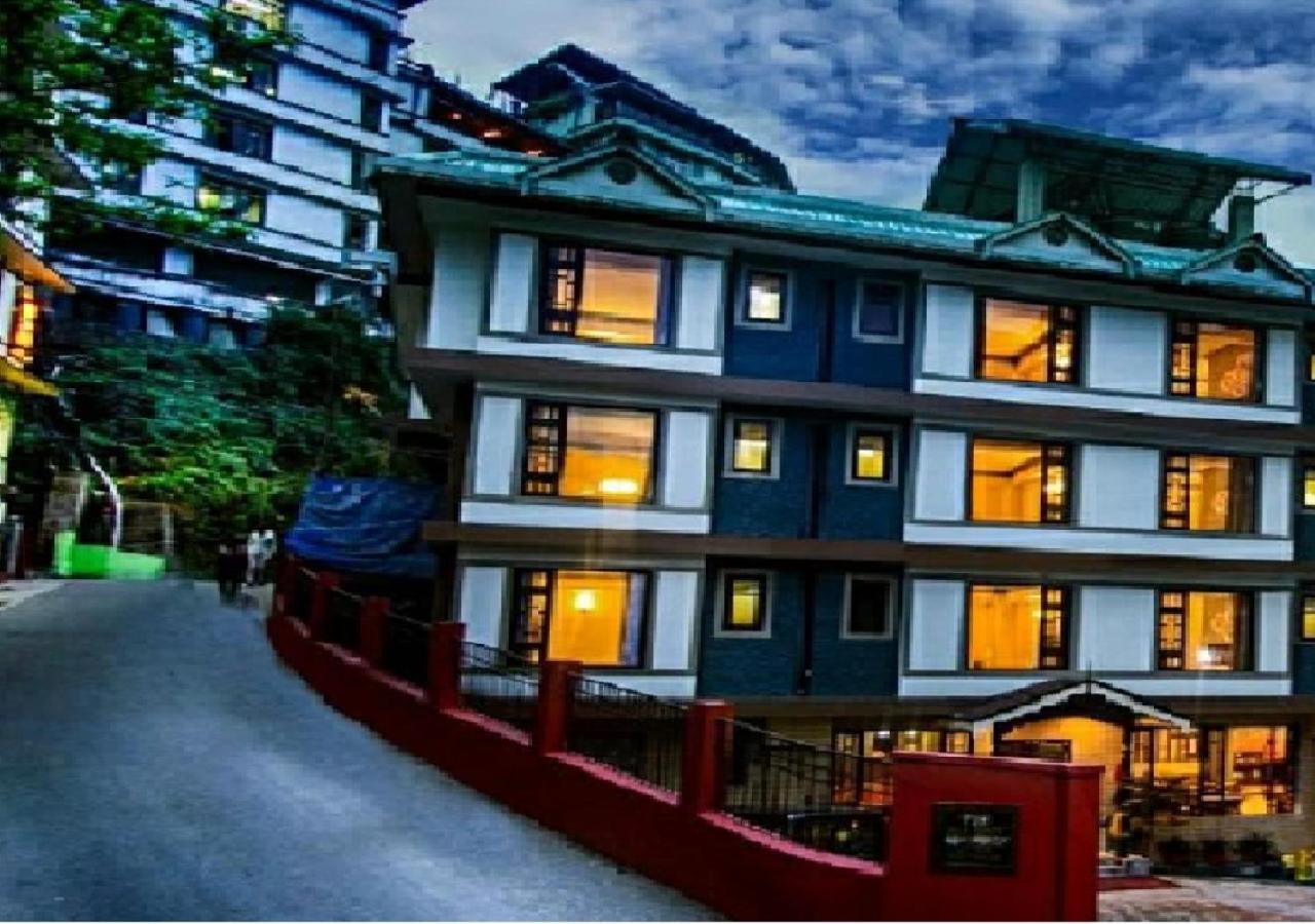 Muscatel Grand Silkroute - 300 Mts From Mg Marg Gangtok Bagian luar foto